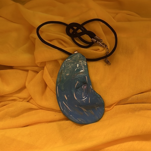 Beach Seashell Hand Designed One of a Kind Handmade Necklace - Picture 6 of 16